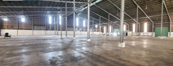 Vị trí đẹp nằm trên Biên Hòa, Đồng Nai cho thuê kho bãi 2000m2 giá thuê cực sốc chỉ 150 triệu/tháng với đường ra vào ngang 18 mét nội thất hiện đại-03