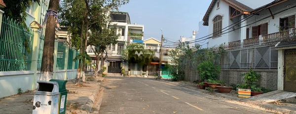Mặt tiền nằm ở Đường Số 13, Bình Tân cho thuê nhà giá thuê siêu mềm 25 triệu/tháng, trong nhà này gồm có 5 PN, 5 WC-03