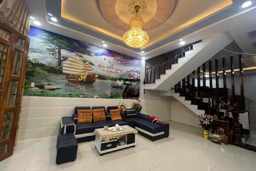 Cho thuê nhà tọa lạc gần Vĩnh Lộc B, Bình Chánh, thuê ngay với giá phải chăng 7 triệu/tháng diện tích rộng rãi 112m2, căn nhà có 3 phòng ngủ-01