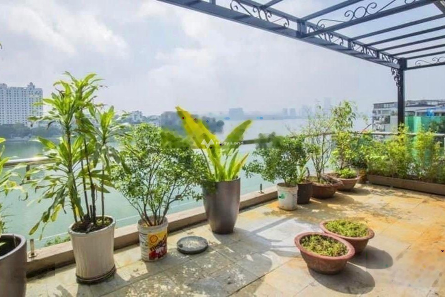 Nhà có 6 phòng ngủ bán nhà ở có diện tích 360m2 giá bán cơ bản 282 tỷ mặt tiền tọa lạc trên Quảng An, Tây Hồ-01
