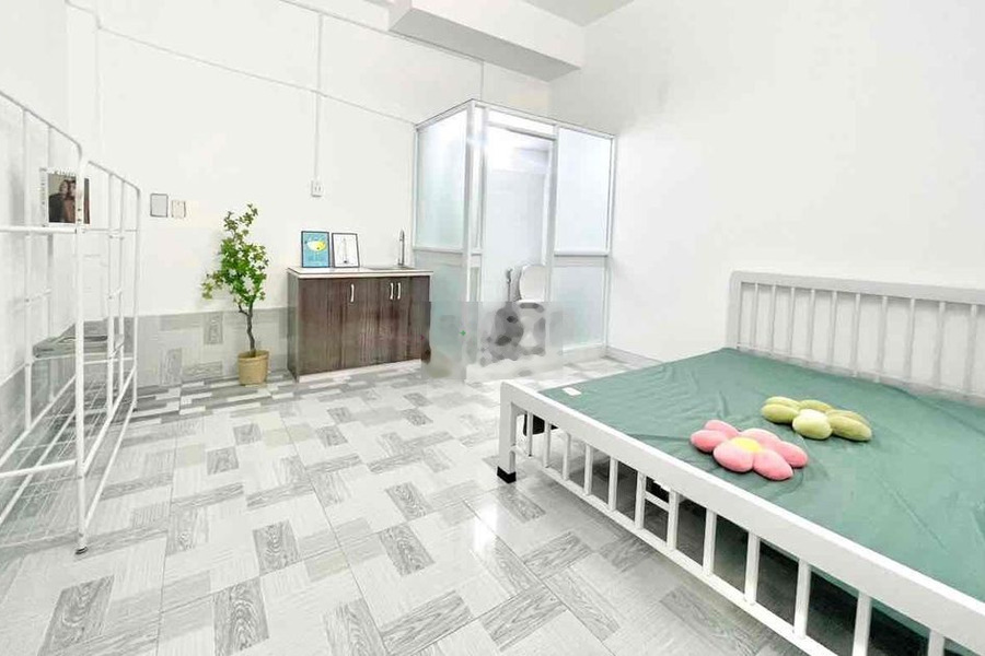 TRỐNG PHÒNG - STUDIO ĐẦY ĐỦ NỘI THẤT - NGAY GÒ DẦU - TÂN SƠN NHÌ -01