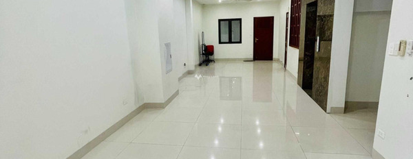 Có 80m2 cho thuê cửa hàng nằm trên mặt tiền 6 mét vị trí đặt ở tại Hàm Nghi, Mỹ Đình 2 thuê ngay với giá tốt bất ngờ 20 triệu/tháng cảm ơn đã xem tin-02