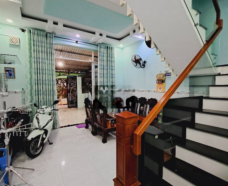 Nhìn chung bao gồm 3 PN, bán nhà ở diện tích rộng 65m2 giá bán bất ngờ từ 3.2 tỷ vị trí mặt tiền tọa lạc trên Bình Trị Đông, Hồ Chí Minh-01