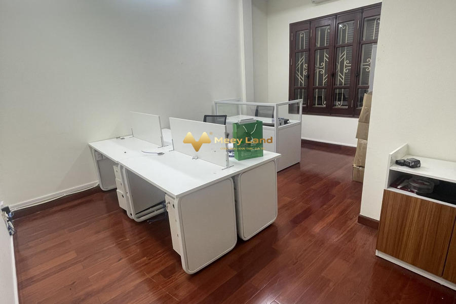 Cho thuê nhà diện tích chung quy 90 m2 vị trí thuận lợi nằm ở Phường Trung Hòa, Hà Nội thuê ngay với giá khoảng 40 triệu/tháng-01