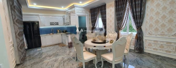 Nhà có 9 phòng ngủ bán nhà ở diện tích khoảng 202m2 giá bán đặc biệt từ 14.5 tỷ vị trí thuận lợi gần Hùng Vương, Đà Lạt-02