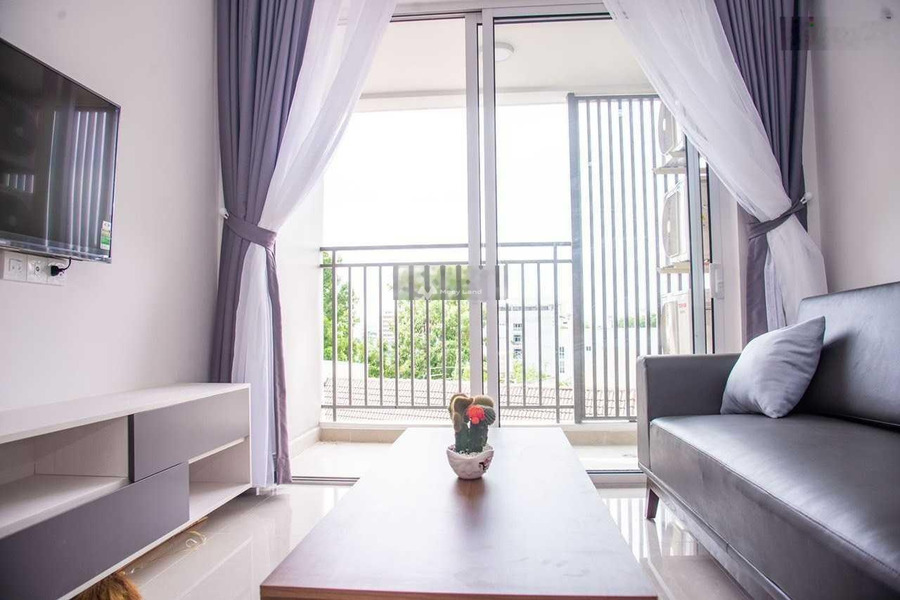 Chung cư 2 PN, cho thuê căn hộ Nằm ngay trên Hồng Hà, Hồ Chí Minh, trong căn hộ gồm có 2 phòng ngủ, 2 WC vị trí đắc địa-01