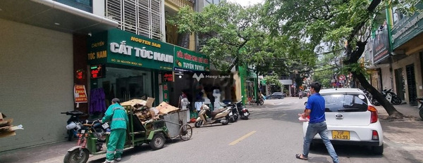 Cho thuê mặt bằng thương mại diện tích 100m2 vị trí đẹp nằm trên Tràng Thi, Hà Nội-02