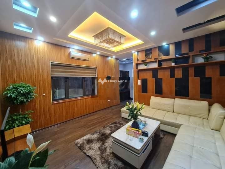 Bán nhà vị trí mặt tiền tọa lạc ngay Thanh Xuân, Hà Nội bán ngay với giá rẻ bất ngờ chỉ 4.55 tỷ có diện tích 40m2 ngôi nhà này bao gồm 4 phòng ngủ-01
