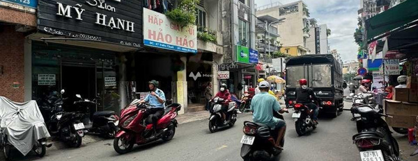 Vị trí mặt tiền tọa lạc tại Quận 3, Hồ Chí Minh, cho thuê nhà, thuê ngay với giá siêu rẻ 25 triệu/tháng diện tích gồm 190m2 có chỗ để xe-03
