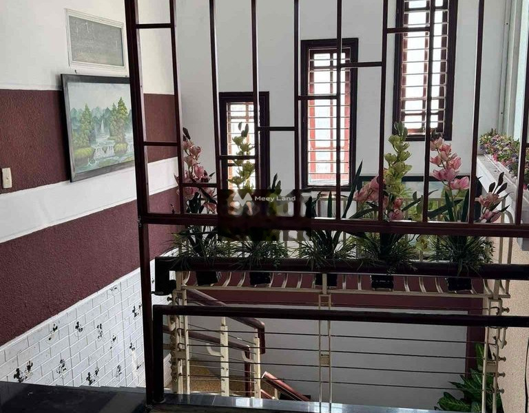Tại Hải Châu, Đà Nẵng, cho thuê nhà, giá thuê sang tên chỉ 20 triệu/tháng có diện tích chung 90m2, căn nhà gồm có tất cả 3 phòng ngủ sổ hồng chính chủ-01