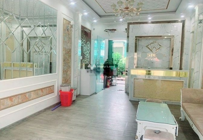 Nhà gồm 6 phòng ngủ cho thuê nhà ở diện tích thực tế 300m2 thuê ngay với giá khởi đầu 35 triệu/tháng mặt tiền nằm ở Phường 6, Hồ Chí Minh