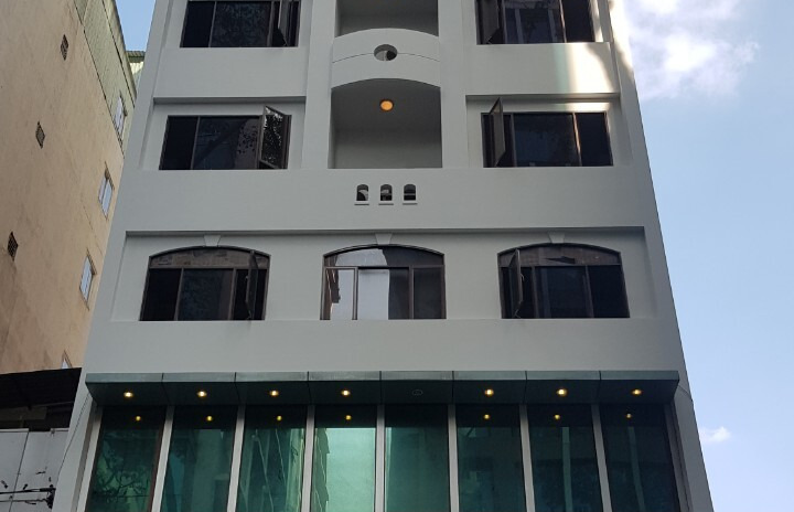 Bán tòa căn hộ dịch vụ 7 tầng mặt tiền đường Thành Thái, Đà Nẵng, diện tích 126m2, giá 17 tỷ