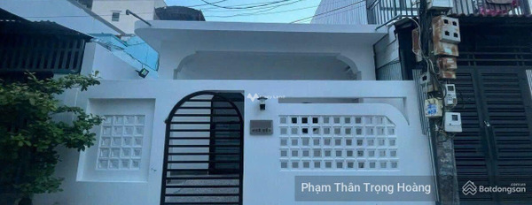 Bán nhà vị trí đẹp nằm ở Vĩnh Phước, Khánh Hòa bán ngay với giá siêu khủng 2.85 tỷ có diện tích 75.8m2, hướng Tây - Nam trong nhà này thì có 3 PN-02