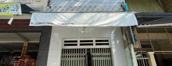 Nhà này bao gồm 2 PN, bán nhà ở có diện tích rộng 64.8m2 bán ngay với giá thỏa thuận 4.5 tỷ mặt tiền nằm ngay tại Nguyễn Văn Giác, Phường 3-02