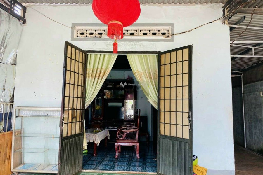 Bán nhà có diện tích gồm 240m2 vị trí thuận lợi tọa lạc ở Hòa Thuận, Buôn Ma Thuột bán ngay với giá tốt nhất 1.29 tỷ-01