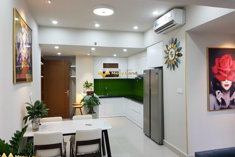 Hướng Đông, cho thuê chung cư nằm ngay bên trong Đường Đào Trí, Phường Phú Thuận, trong nhìn tổng quan gồm 2 phòng ngủ, 2 WC dọn vào ở ngay-01