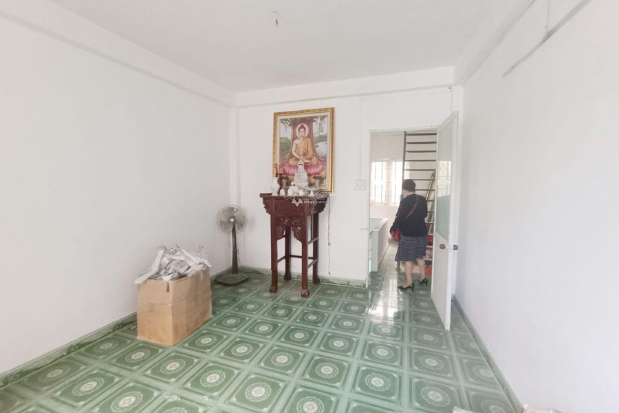 Nhà có 3 PN bán nhà ở diện tích chuẩn 50m2 giá bán cực sốc chỉ 10.5 tỷ vị trí đẹp ngay trên Võ Văn Tần, Quận 3-01