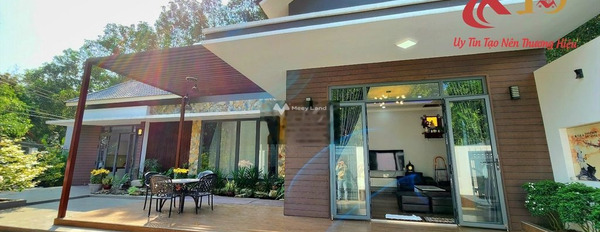 Bán nhà Phía trong Hương Lộ 15, Đồng Nai bán ngay với giá chỉ 8.5 tỷ có diện tích chung 1540m2 ngôi nhà này bao gồm 2 PN-03