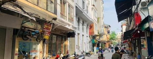 Đường ra vào rộng 20 m nằm trên Hàng Bạc, Hà Nội bán nhà bán ngay với giá cực tốt 67 tỷ trong nhà này thì có 13 PN-03