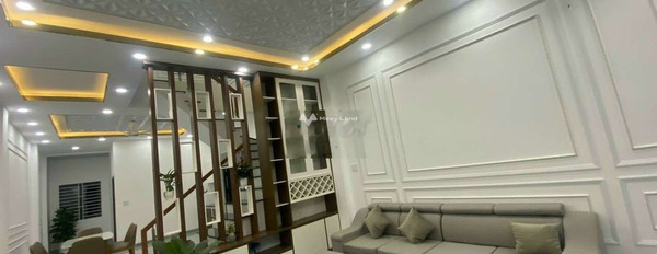 Tổng quan nhà này thì gồm 5 phòng ngủ bán nhà giá bán cực sốc từ 3.8 tỷ có diện tích rộng 60m2 mặt tiền nằm ngay trên Thuận Giao, Thuận An-03