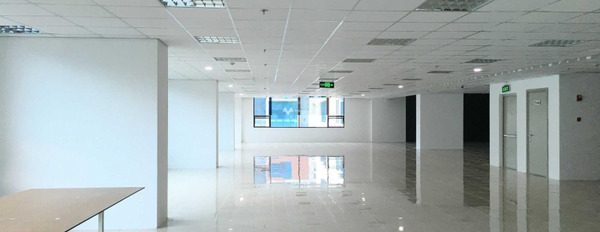 Vị trí thuận tiện ngay tại Trung Kính, Yên Hòa cho thuê sàn văn phòng có diện tích chung là 1000m2-02
