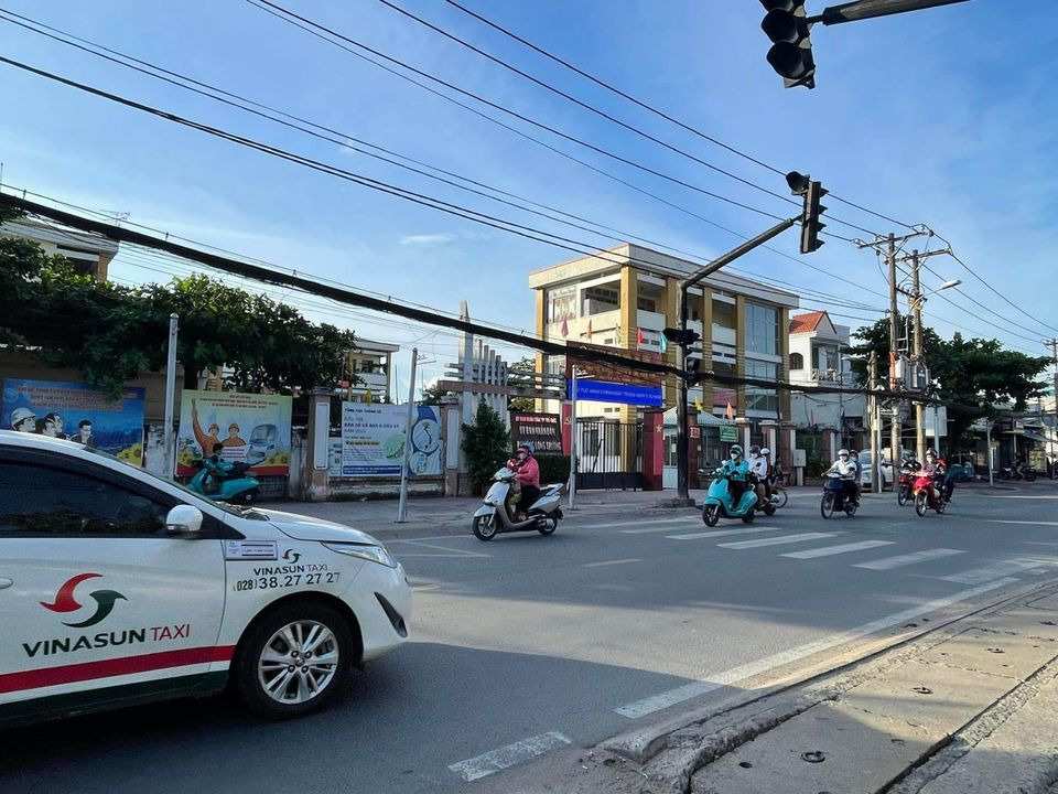 Bán đất quận 9 thành phố Hồ Chí Minh giá 3.2 tỷ-1