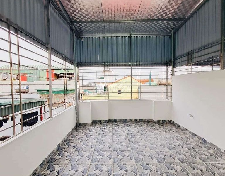 Nhà có 5 PN bán nhà ở có diện tích chung là 38m2 giá bán đề xuất chỉ 4.2 tỷ vị trí mặt tiền tọa lạc gần Bùi Huy Bích, Hà Nội-01