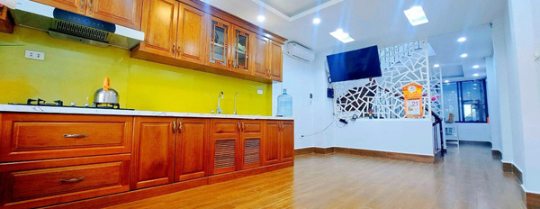 Cần bán nhà, diện tích 52m2, 5 tầng, Nuyễn Thị Định, Cầu Giấy-02