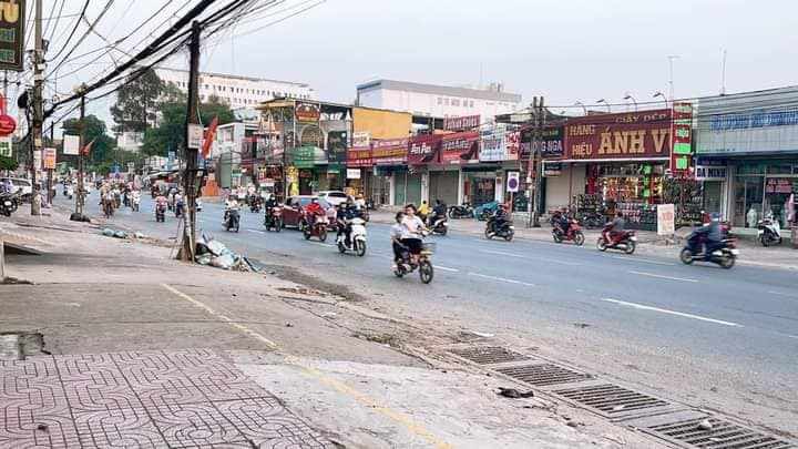 Cần bán nhà riêng huyện Thống Nhất, Đồng Nai giá 11 tỷ