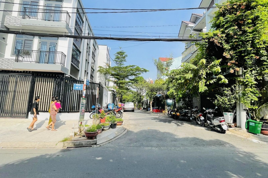 Nhà gồm 4 PN bán nhà giá nhỉnh 7.5 tỷ có diện tích gồm 72.5m2 vị trí thuận lợi ngay trên Đường 18, Hồ Chí Minh-01