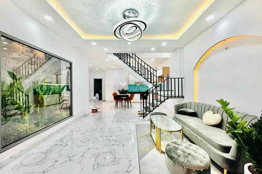 Ở tại Quận 1, Hồ Chí Minh, bán nhà, bán ngay với giá cực tốt 3.2 tỷ có diện tích gồm 64m2, trong căn này thì gồm 3 phòng ngủ vị trí siêu đẹp-01