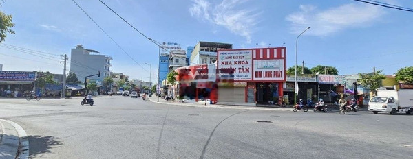  Nhà phố mặt tiền kinh doanh gần ngã ba Cây Lơn,P. ĐôngHòa,Tp. Dĩ An -03