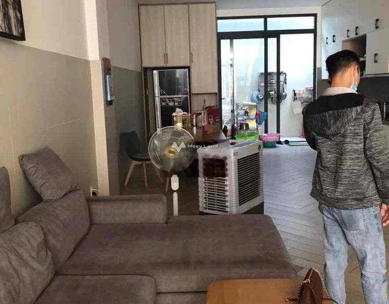 Cho thuê nhà tọa lạc ngay Bình Trị Đông, Bình Tân, thuê ngay với giá mua liền chỉ 25 triệu/tháng với diện tích thực 100m2-01