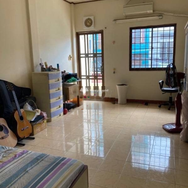 Cho thuê nhà nằm tại Phường 7, Hồ Chí Minh, thuê ngay với giá rẻ từ 30 triệu/tháng có diện tích sàn 88m2, ngôi nhà có tổng cộng 4 phòng ngủ-01
