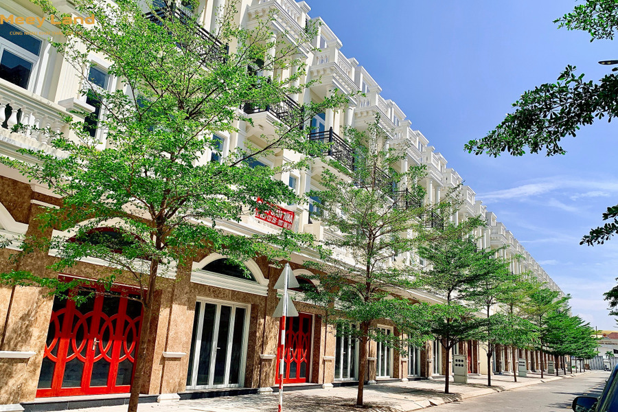 Bán gấp nhà chính chủ 67m2, 3 tầng gần khu công nghiệp Vsip 1, đối diện chợ Thông Dụng, sát đường Lê Hồng Phong-01
