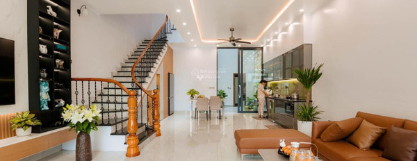 Nhà gồm 4 PN bán nhà giá bán đặc biệt chỉ 12 tỷ có diện tích chung 115m2 vị trí đặt ở trong Nguyễn Sơn, Long Biên-02