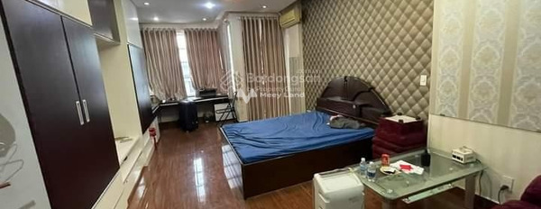 DT 64m2 bán nhà ở vị trí mặt tiền tọa lạc ngay trên Phường 10, Hồ Chí Minh trong nhà nhìn chung gồm có 3 phòng ngủ 3 WC vị trí siêu đẹp-02
