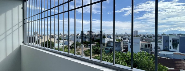 Cho thuê chung cư vị trí mặt tiền tọa lạc trên Sơn Trà, Đà Nẵng, trong căn hộ bao gồm 1 PN, 1 WC nhà view bao đẹp-03