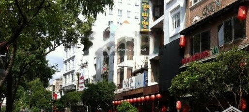 Vị trí mặt tiền nằm ngay Phường 1, Hồ Chí Minh bán nhà bán ngay với giá cực rẻ chỉ 39 tỷ nhìn chung gồm 12 phòng ngủ 13 WC-03