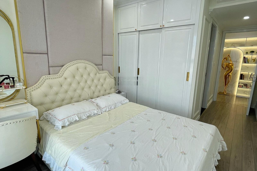 Cho thuê các căn hộ đẹp 2 - 3 pn Full nội thất tại Gold Tower và dọc Nguyễn Trãi. LH 0968 452 *** -01
