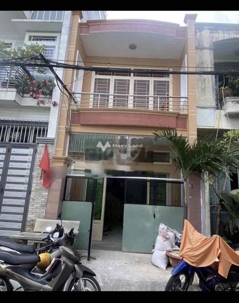 Diện tích như sau 72m2, cho thuê nhà ở vị trí tiềm năng Thoại Ngọc Hầu, Tân Phú, căn nhà này 2 PN, 2 WC liên hệ chính chủ-01