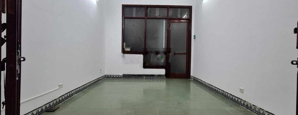 Cho thuê phòng 20m2 làm văn phòng gần ngã tư Nguyễn Trãi - Nguyễn Xiển -02