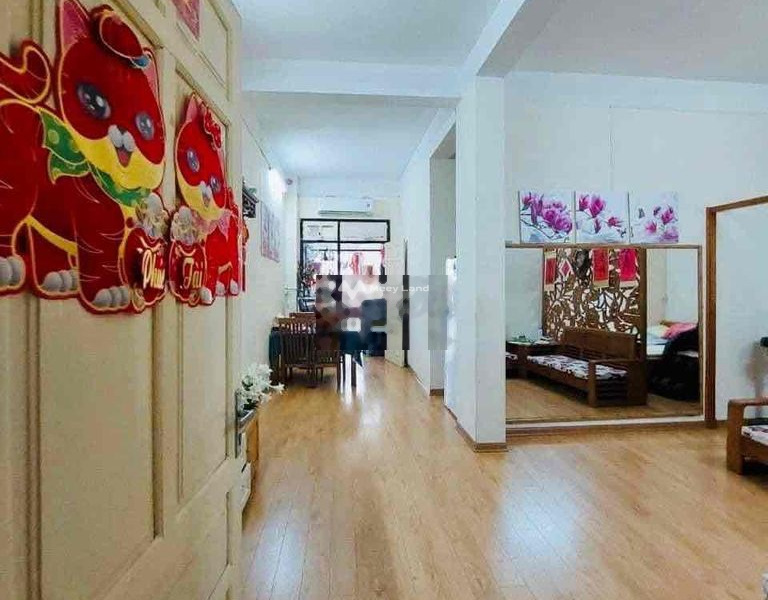 Diện tích 70m2, bán chung cư bán ngay với giá chốt nhanh từ 2.3 tỷ vị trí mặt tiền nằm ở Vĩnh Phúc, Hà Nội, căn hộ tổng quan có 2 PN nội thất đầy đủ-01