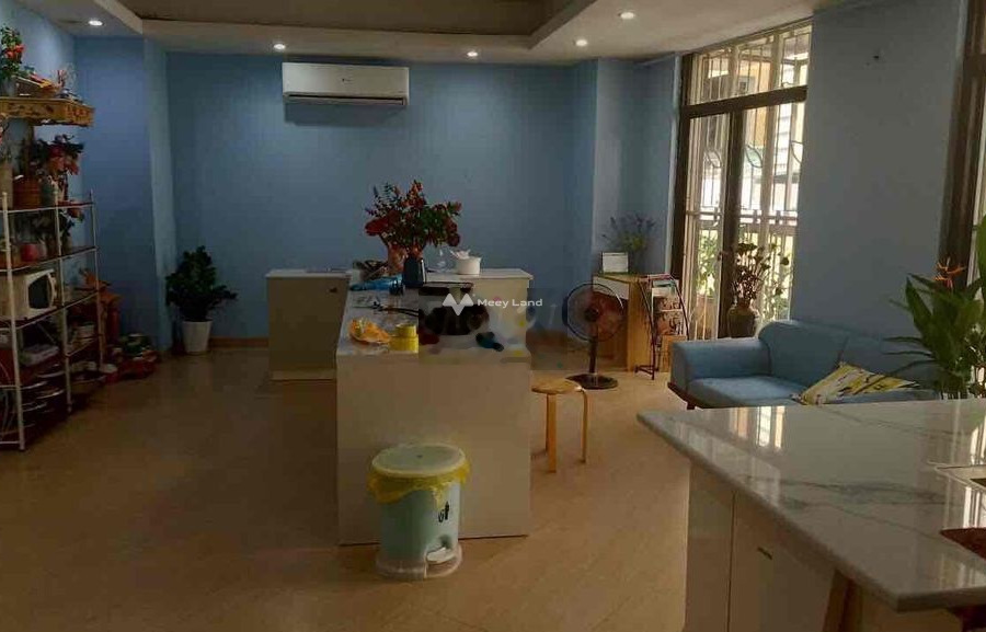 Cho thuê chung cư vị trí thuận lợi ngay trên Trần Phú, Hà Nội, trong căn này thì có 3 phòng ngủ, 2 WC lh tư vấn thêm-01