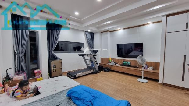 Căn nhà gồm 3 PN, bán nhà ở diện tích gồm 120m2 giá bán đề xuất từ 14 tỷ vị trí thuận lợi tọa lạc gần Dương Khuê, Hiệp Tân-01