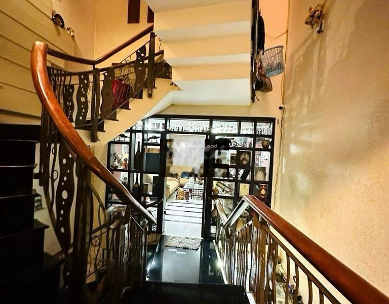 Diện tích rộng 65m2 bán nhà vị trí đặt tọa lạc ở Phú Nhuận, Hồ Chí Minh nhà này có 6 phòng ngủ khách có thiện chí liên hệ ngay-01
