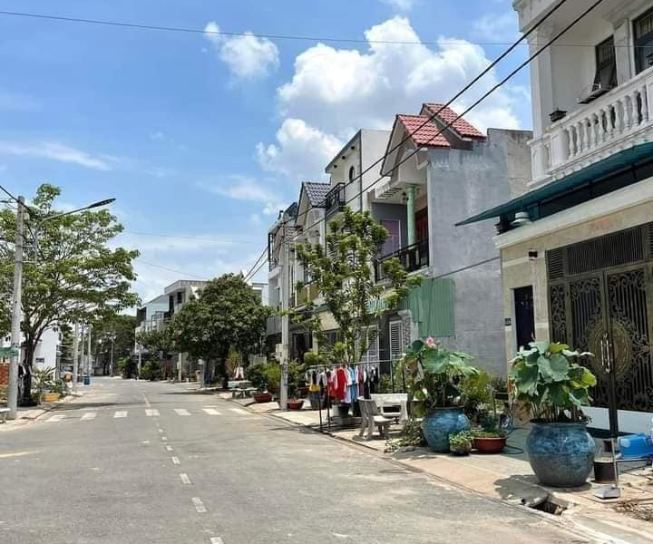 Mua bán nhà riêng Thị xã Tân Uyên tỉnh Bình Dương giá 2.8 tỷ-01