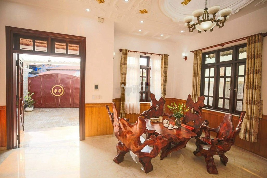 Nằm tại Nguyễn Trãi, Phường 9, cho thuê nhà, giá thuê phải chăng từ 30 triệu/tháng diện tích quy đổi 160m2, căn nhà có 6 PN cảm ơn bạn đã đọc tin-01