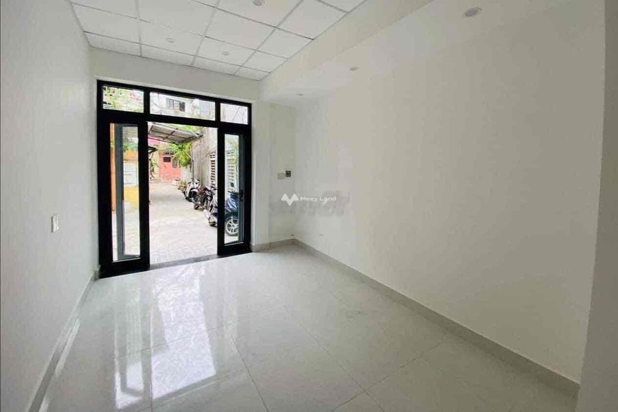 Bán nhà bán ngay với giá khoảng 2.75 tỷ có diện tích chung 74m2 vị trí đẹp nằm ở Phú Hội, Thừa Thiên Huế-01