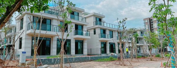 5 phòng ngủ, bán biệt thự, bán ngay với giá êm 37 tỷ với diện tích 323m2 vị trí cực kì thuận lợi ngay tại Nguyễn Văn Linh, Bình Hưng-02